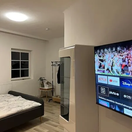 Modernes Haus Naehe Schloss Apartment