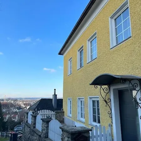 Apartment Modernes Haus Naehe Schloss *