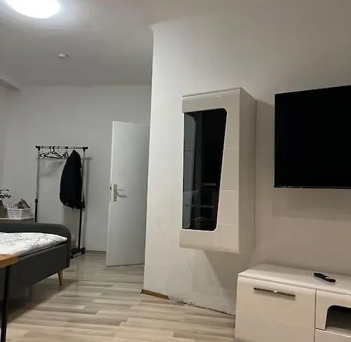 Apartman Modernes Haus Naehe Schloss *