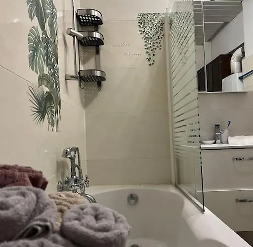 Apartman Modernes Haus Naehe Schloss