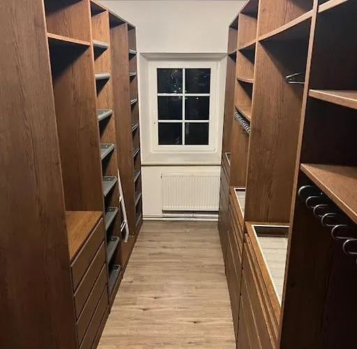 Modernes Haus Naehe Schloss * Ulmerfeld